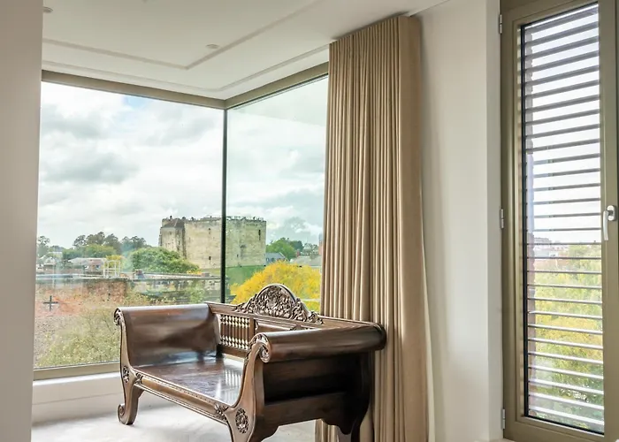 Apartment Castle Outlook At Ryedale House