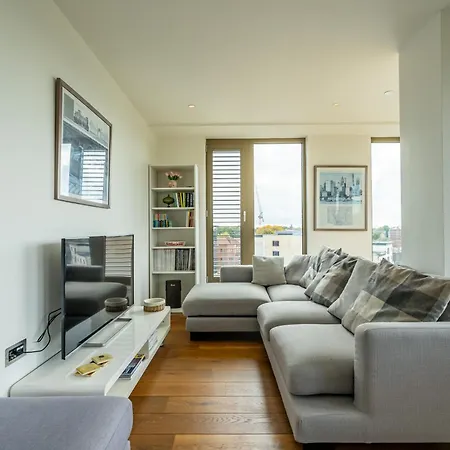 Castle Outlook At Ryedale House * York